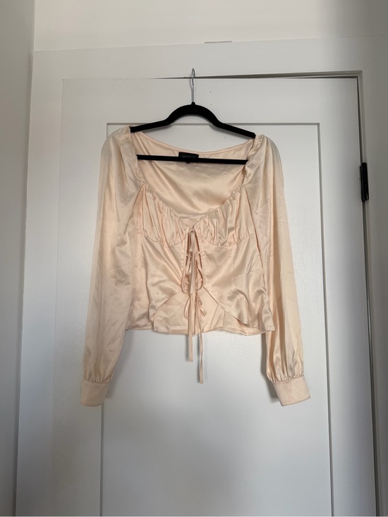 MAJORELLE Tops - MAJORELLE Satin Ruched Tie-Front Long Sleeve Top — Cream